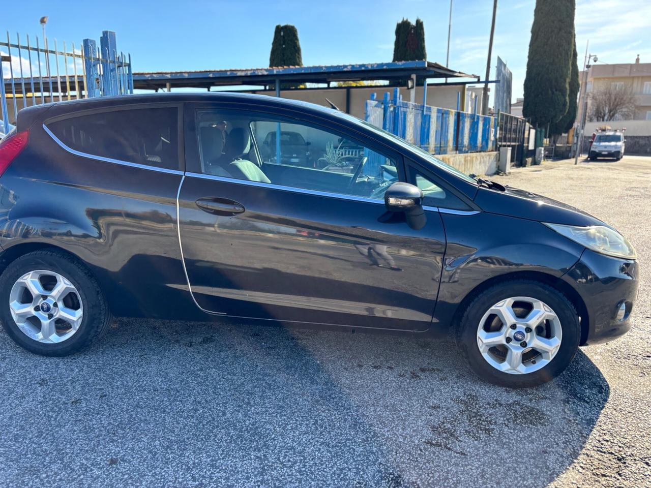 Ford Fiesta 1.4 5 porte Bz.- GPL Titanium