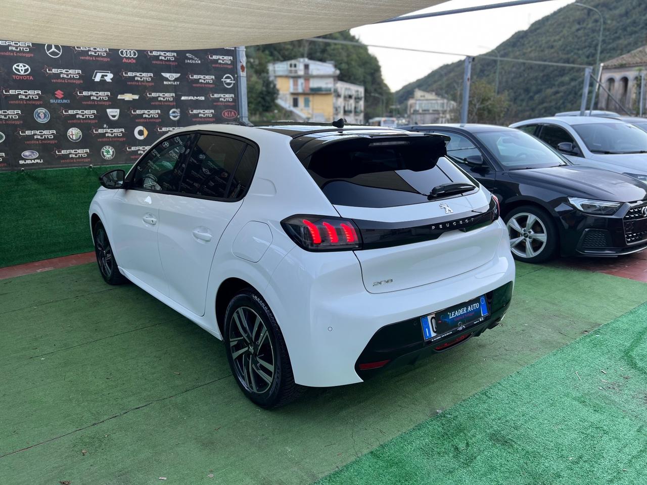 Peugeot 208 PureTech 100 EAT8 5 porte Allure UNICO PROPRIETARIO