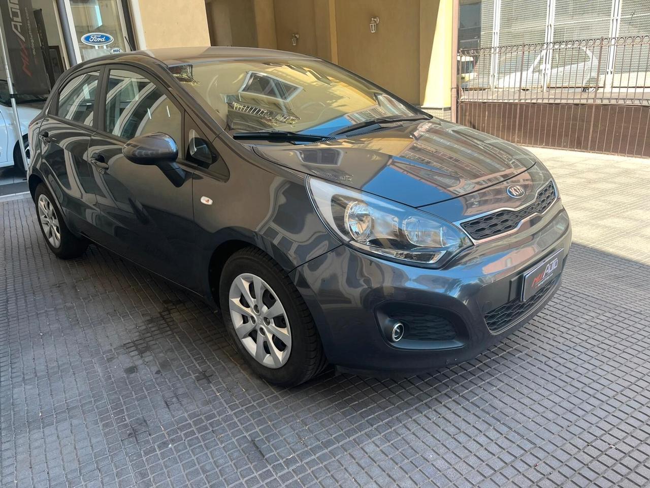 Kia Rio 1.2 CVVT 5p. Cool