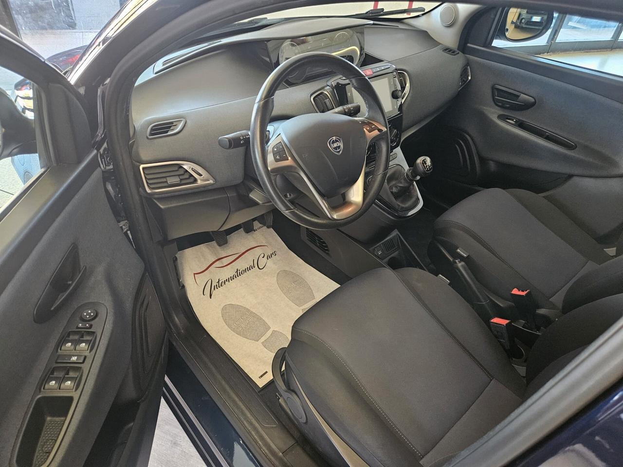 Lancia Ypsilon 1.0 Firefly GOLD Benzina/Hybrid S&S 70CV