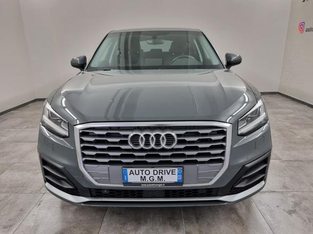 AUDI Q2 35 TFSI S tronic Identity Black
