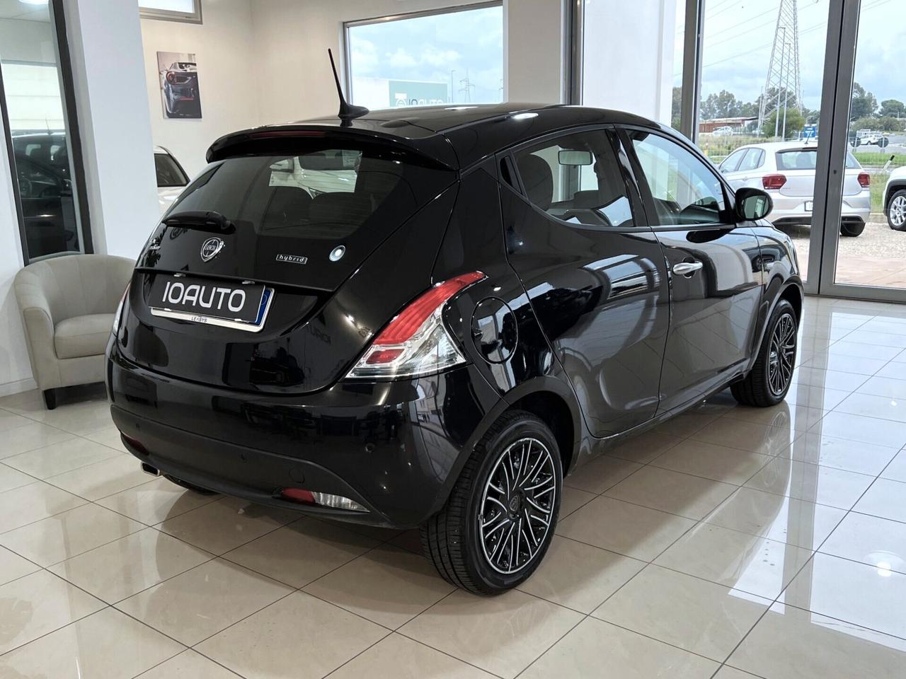 Lancia Ypsilon 1.0 Hybrid Gold 2023