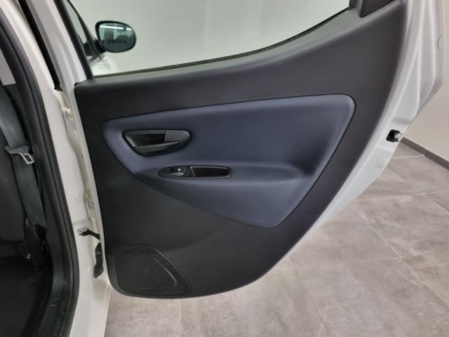 LANCIA Ypsilon 1.0 FireFly 5 porte S&S Hybrid Platino