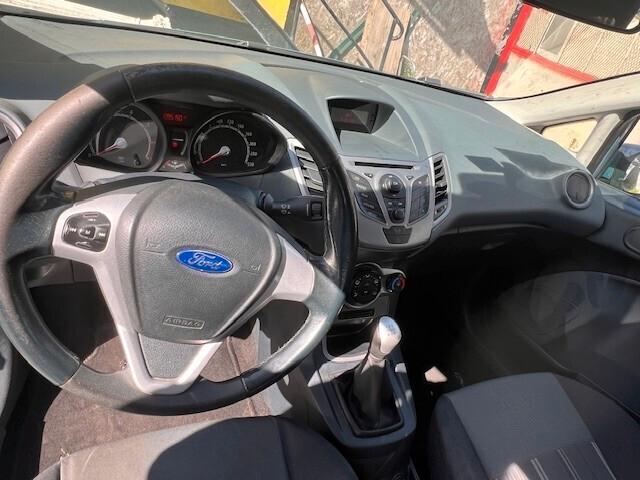 Ford Fiesta 1.2 82CV 3 porte Titanium