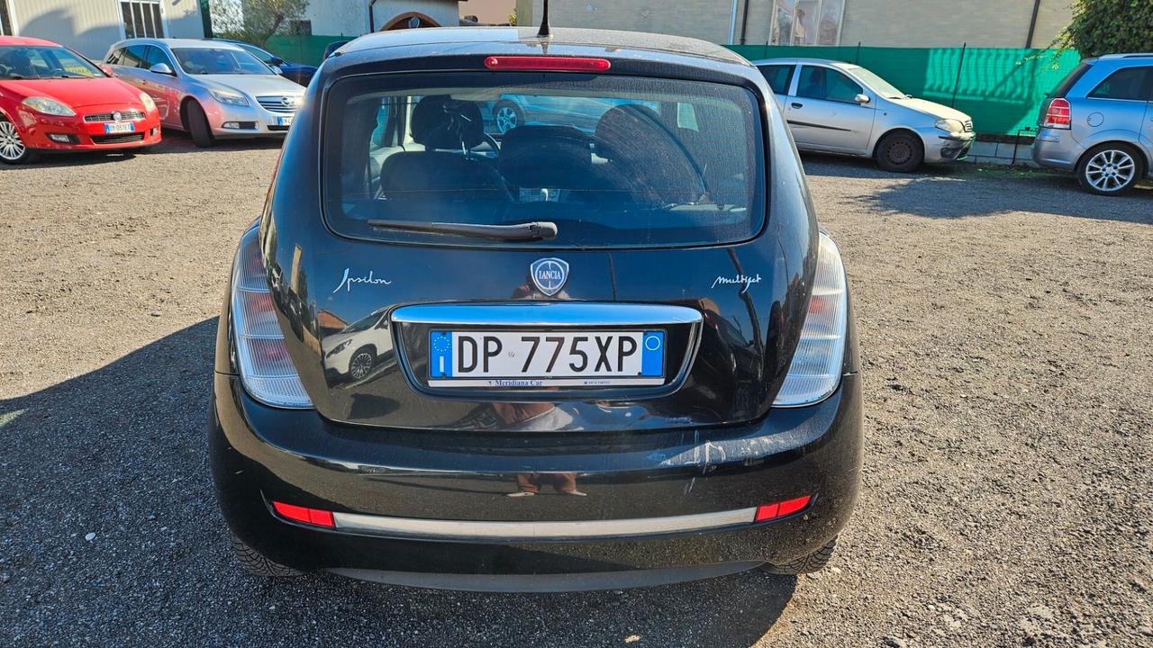 Lancia Ypsilon 1.3 MJT 90 CV Platino