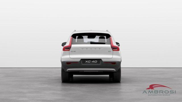 VOLVO XC40 B3 Mild hybrid Benzina Core