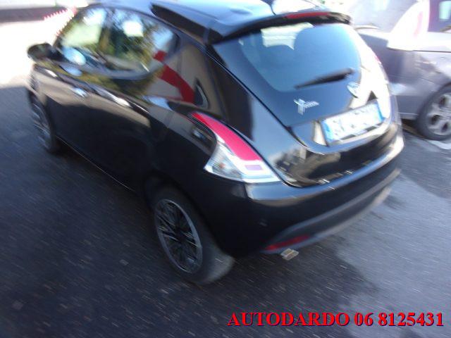 LANCIA Ypsilon 1.0 FireFly 5 porte S&S Hybrid Ecochic Gold