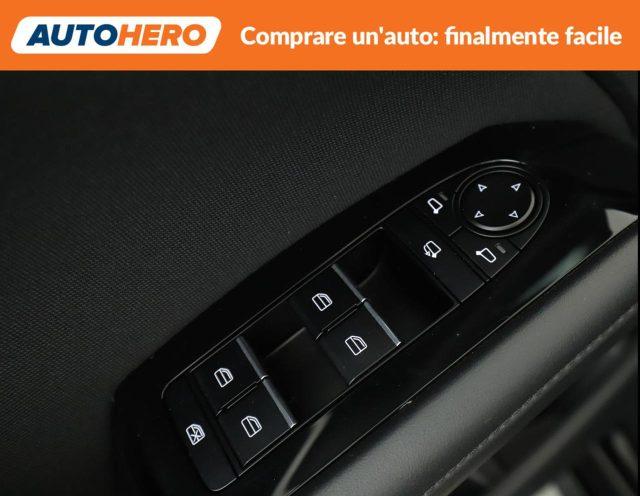 MAZDA 3 2.0L Skyactiv-G M-Hybrid Executive