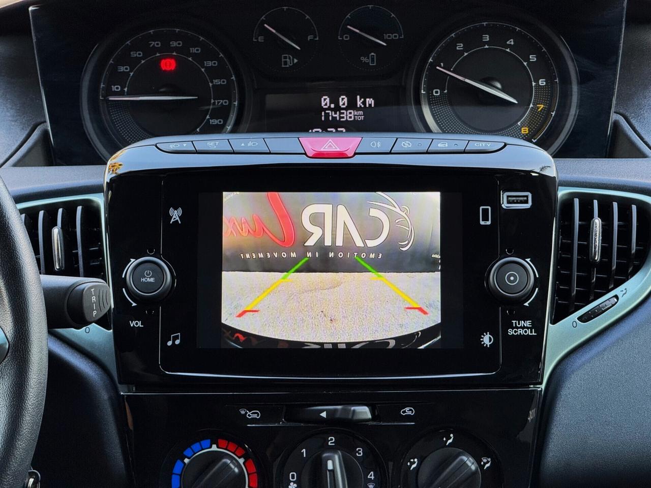 Lancia Ypsilon 1.0 Firefly Hybrid Gold Plus 70CV LED CAM
