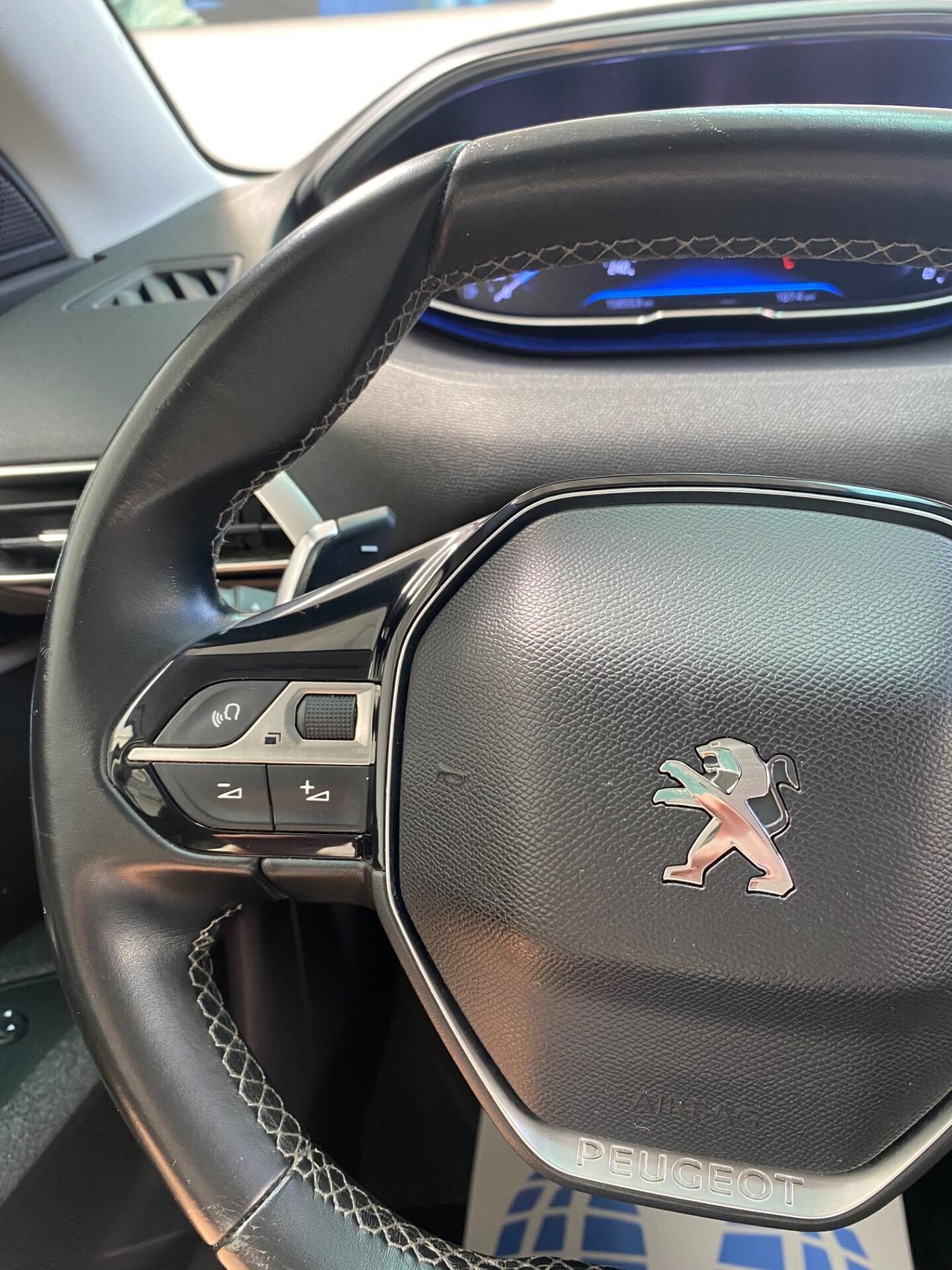 Peugeot 3008 BlueHDi 130 S&S EAT8 Business