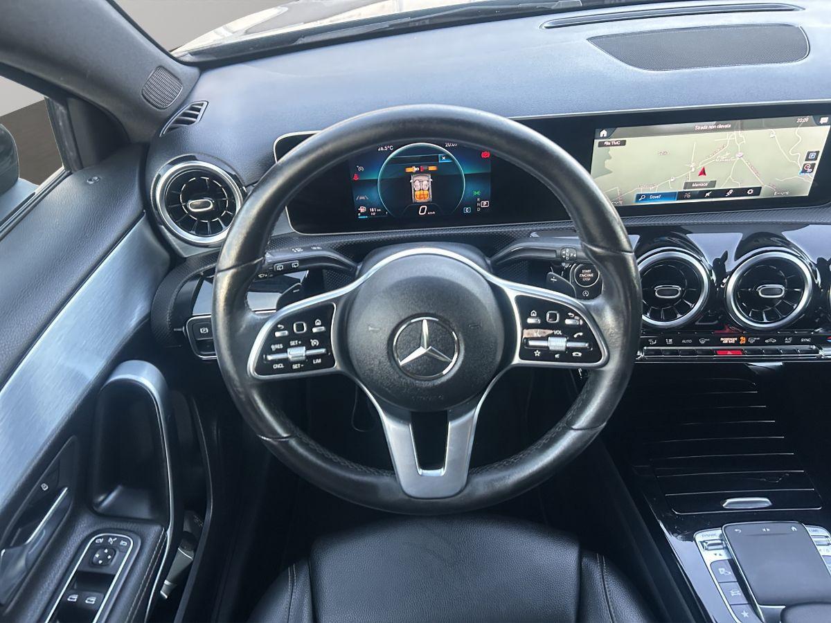 MERCEDES - Classe A - A 180 d 116CV Automatic 4p. Premium TELECAMERA