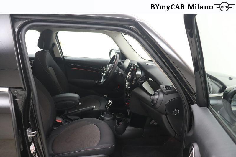 Mini Cooper 1.5 TwinPower Turbo Cooper Business DCT