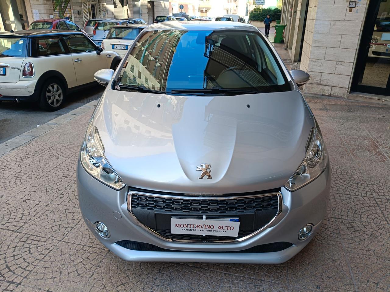 PEUGEOT 208 1.4 HDI-NEOPATENTATI-UNIPRO-Euro5890Euro