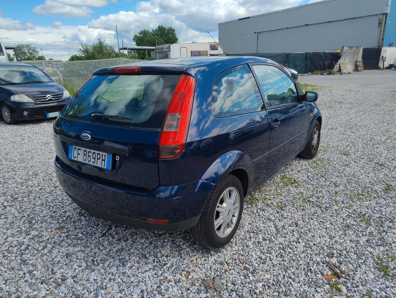 Ford Fiesta 1.4 16V 5p. Ghia