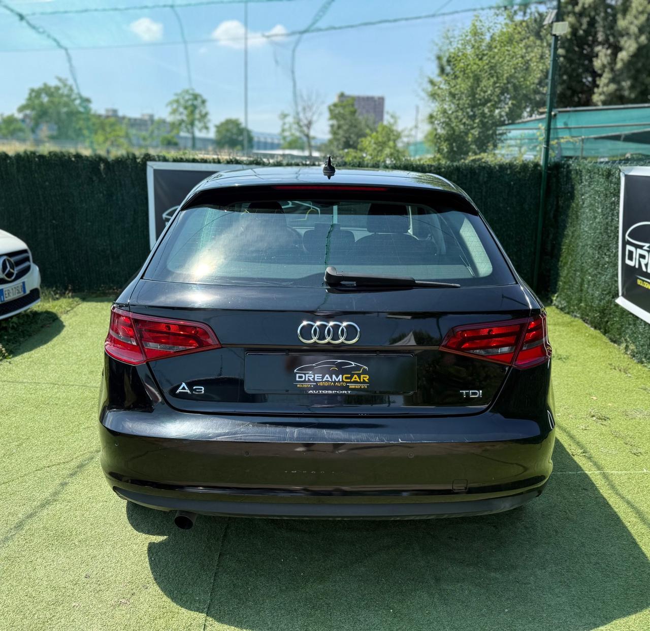 Audi A3 2014 1.6 TDI AUTOMATICA RADAR ASSIST NEOPATENTATI