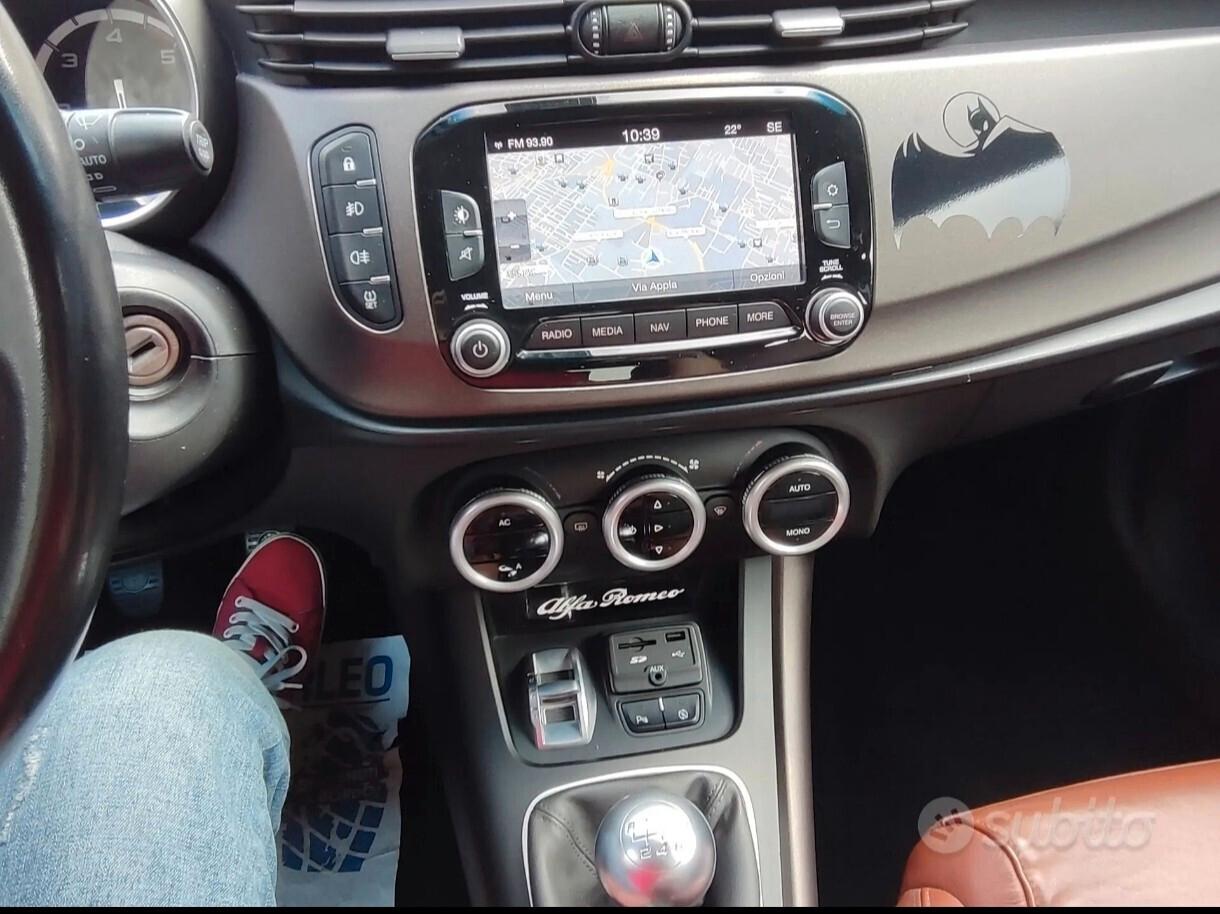 Alfa Romeo Giulietta 1.6 JTDm-2 120 CV Exclusive