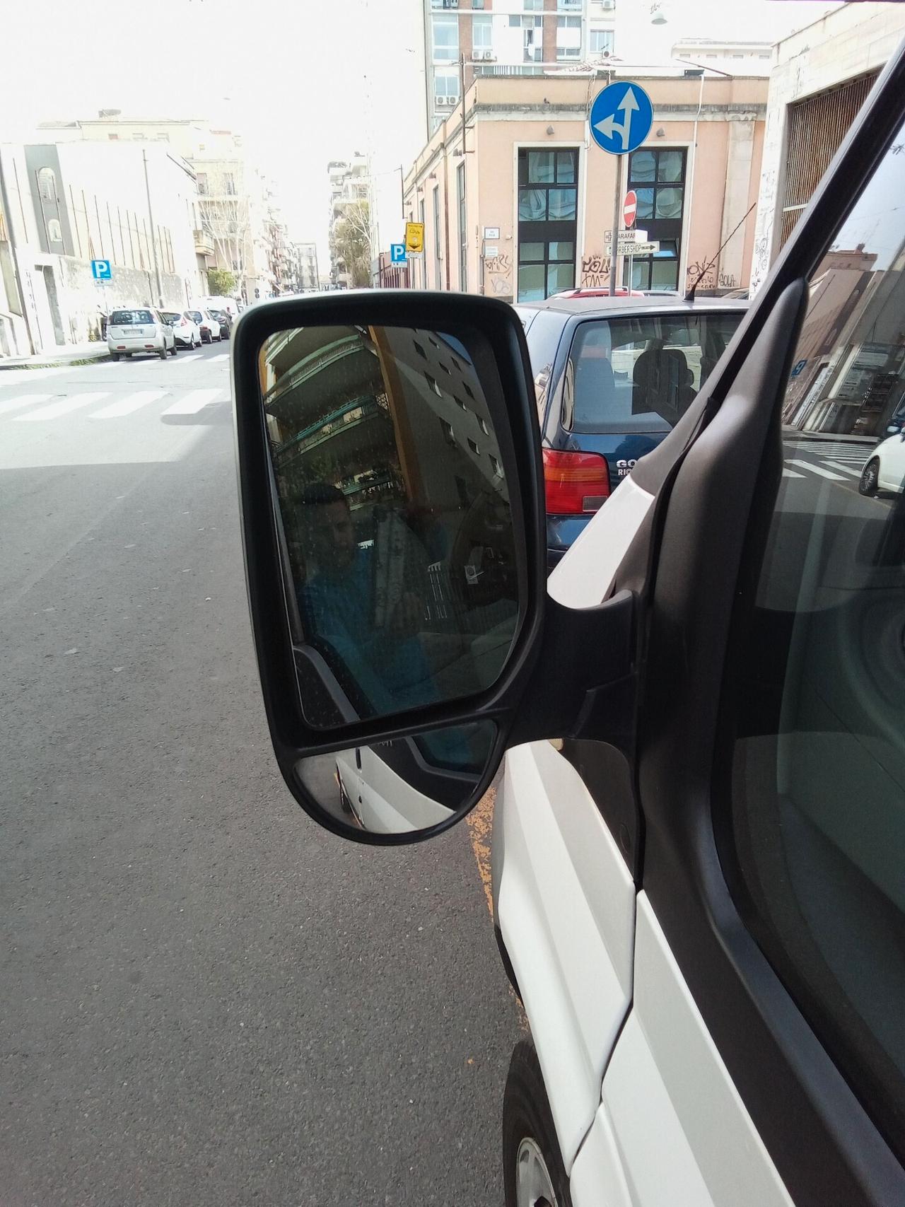 FORD TRANSIT 2.2 TDCI TREND 9 POSTI – 120.000 KM – GANCIO TRAINO – GARANZIA – PARI AL NUOVO