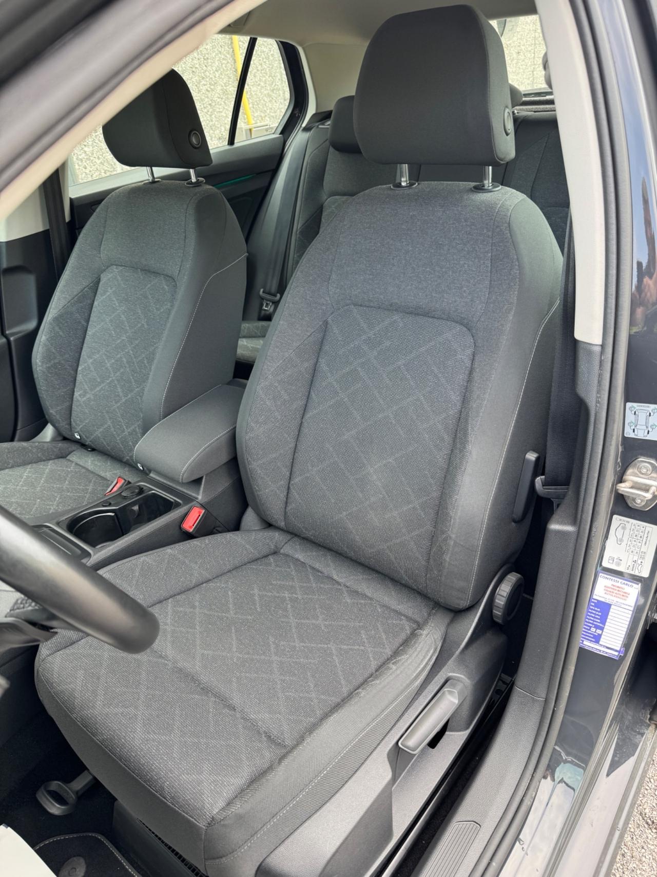 Volkswagen Golf 1.5 eTSI 130 CV EVO ACT DSG Life