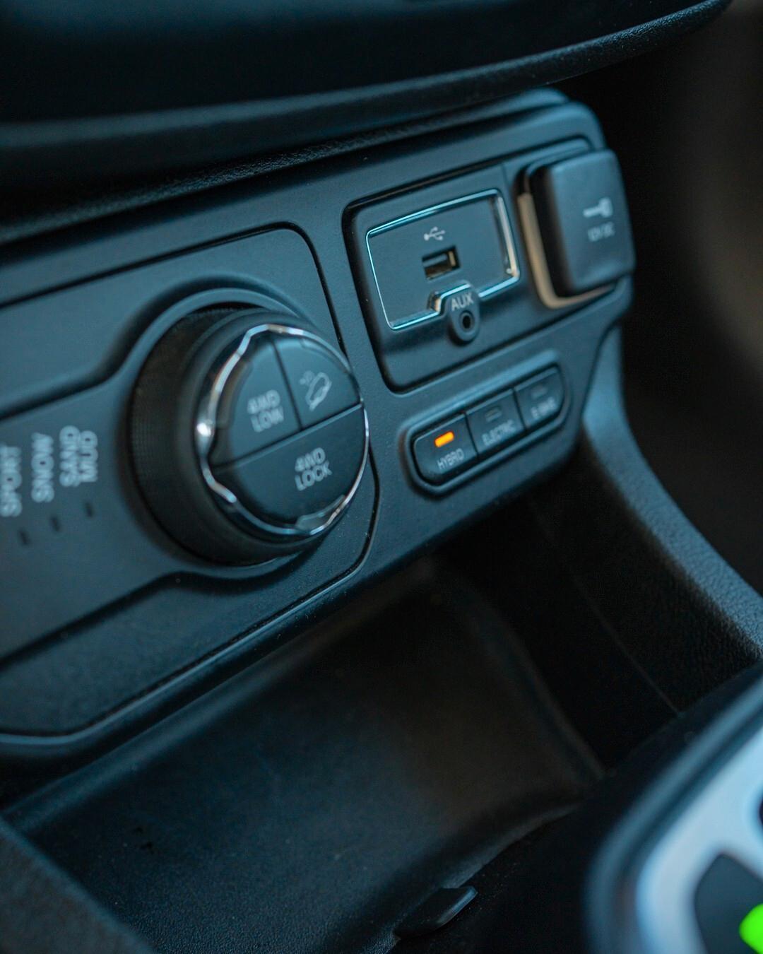 Renegade 1.3 T4 190CV PHEV 4xe AT6 Limited