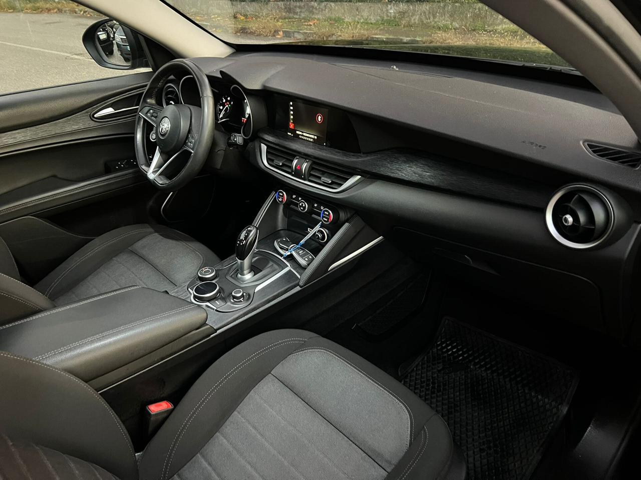 Alfa Romeo Stelvio 2.2 Turbodiesel 210 CV AT8 Q4