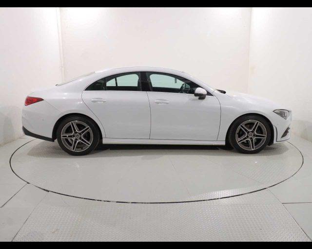 MERCEDES-BENZ CLA 180 d Automatic Premium