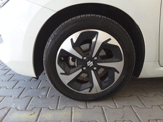 SUZUKI Swift 1.2 Hybrid CVT Top *solo 3.400 Km*