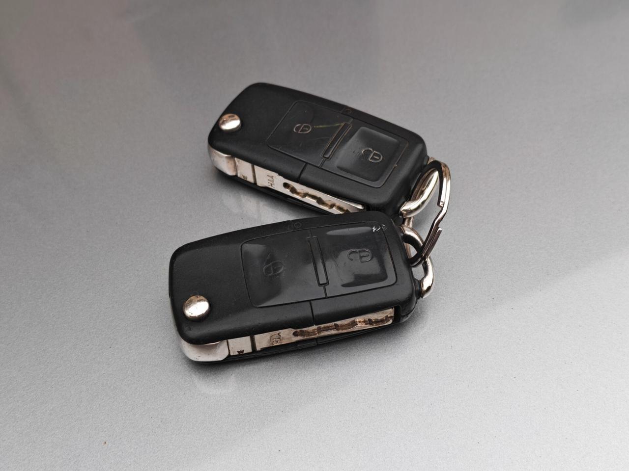 Volkswagen Golf 1.6 BENZINA 105cv Highline / 81.000km