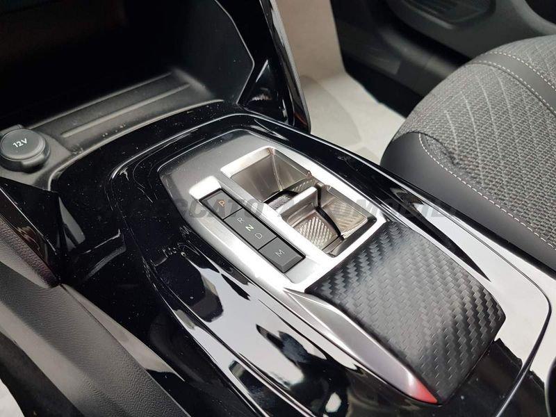 Peugeot 208 208 1.2 hybrid Allure 100cv e-dcs 6