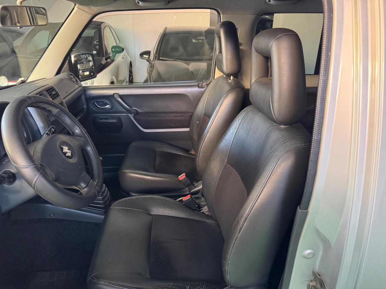 Suzuki Jimny 1.5 DDiS cat 4WD JLX