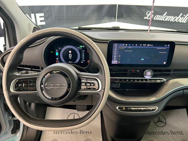 FIAT 500e Berlina 42 kWh La Prima