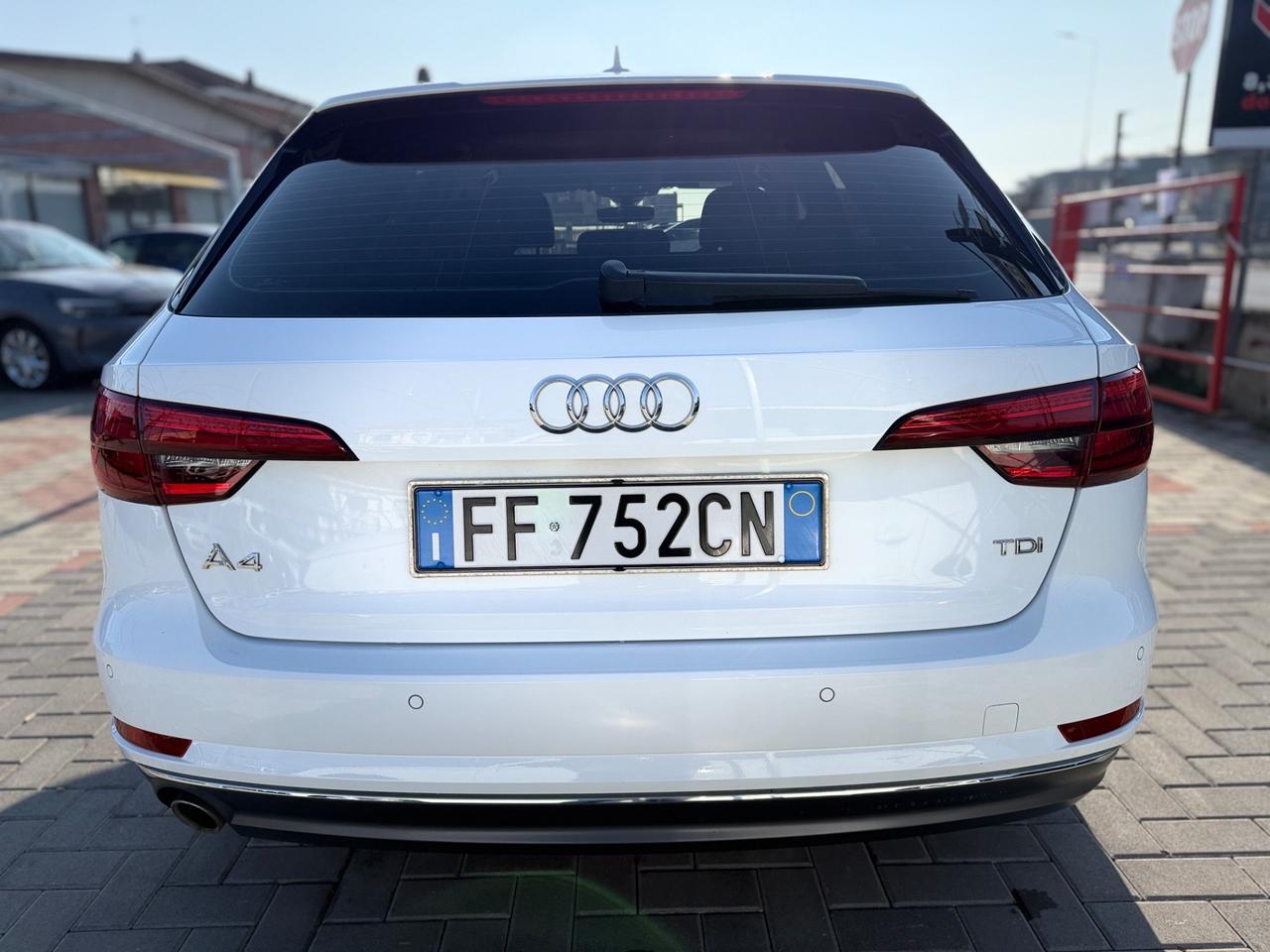 Audi A4 Avant 2.0 TDI 150 CV ultra S tronic VIRTUAL