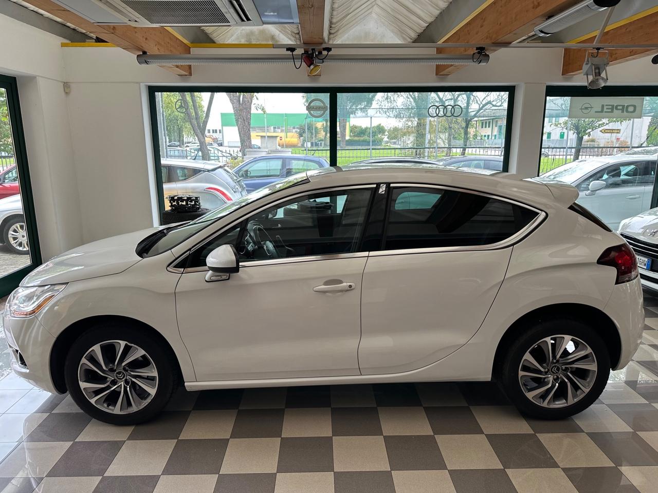 Ds DS4 4 1.6 e-HDi 115 airdream Chic