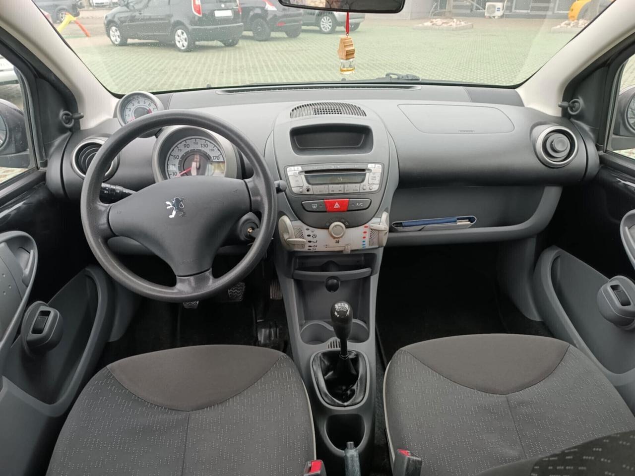 Peugeot 107 1.0 68CV 5p. Allure