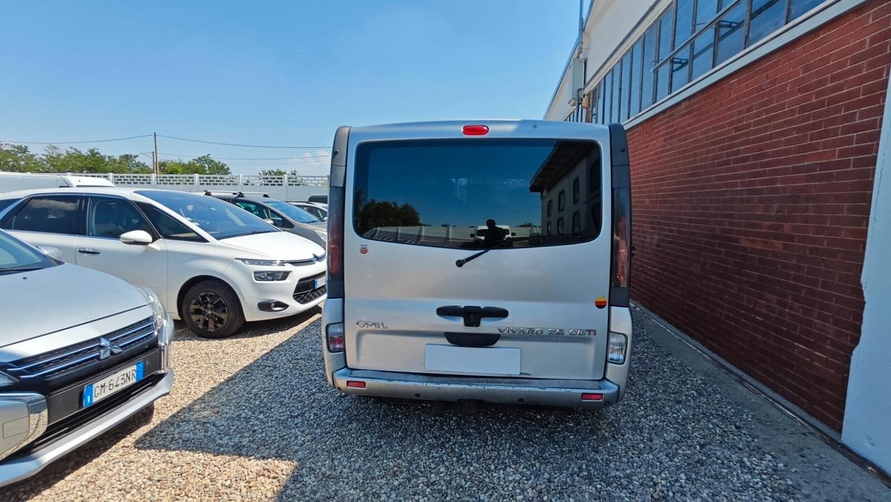Opel Vivaro 29 2.5 CDTI/135CV PL-TN Combi Tec.