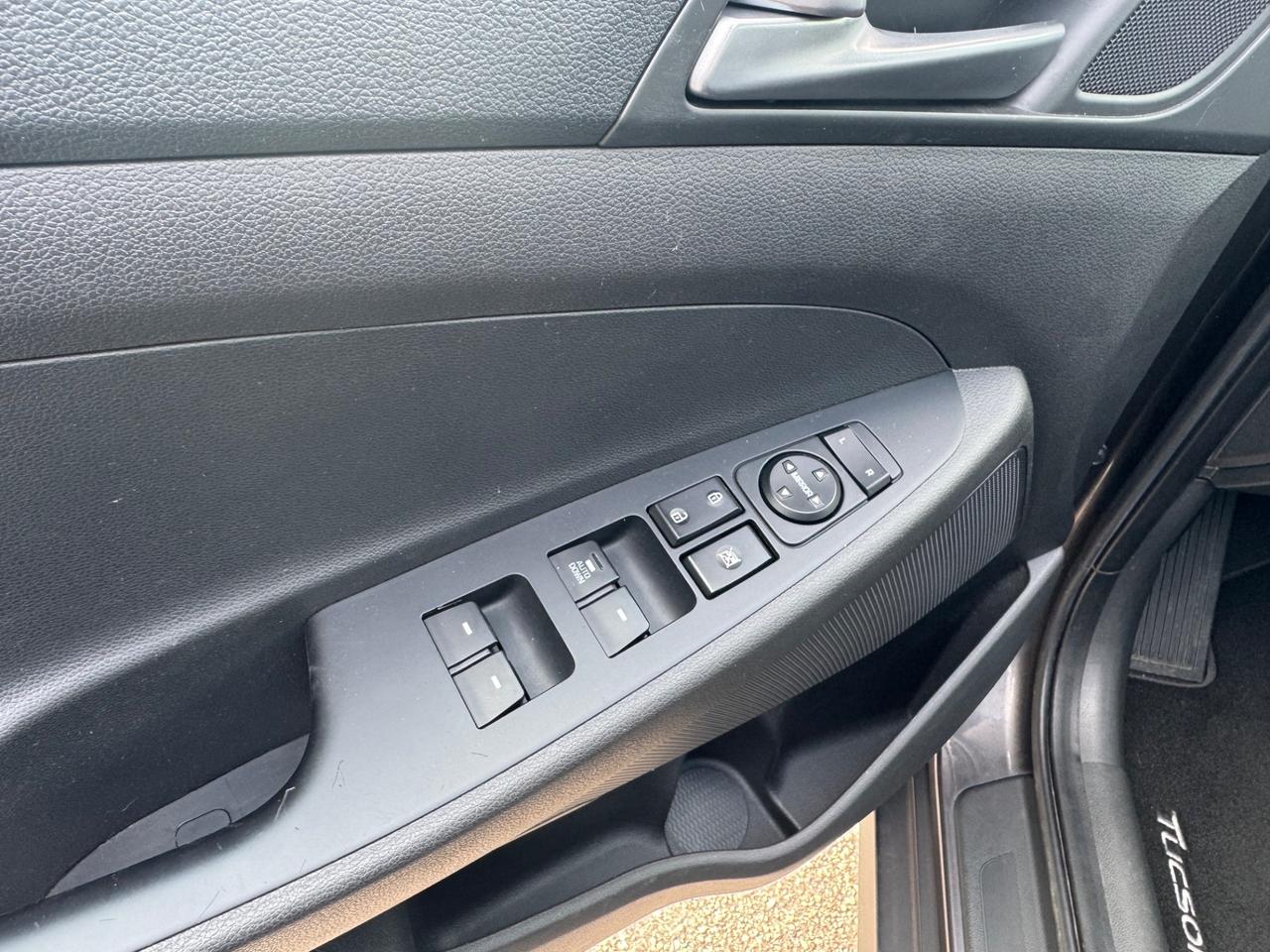 Hyundai Tucson 1.7 CRDi XPossible NEOPATENTATI