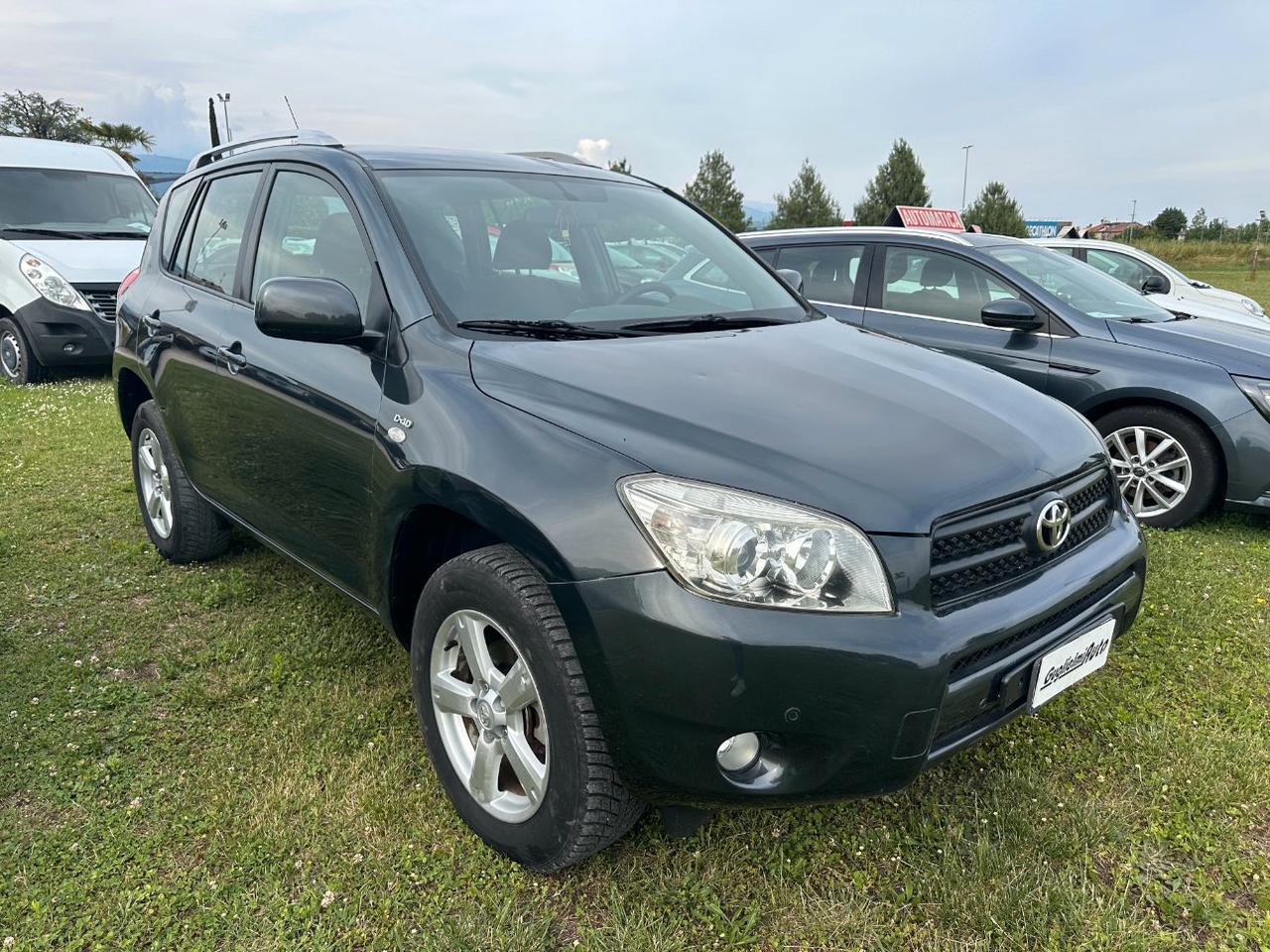 Toyota RAV4 5 Porte RAV4 2.2 d-4d Sol 136cv dpf