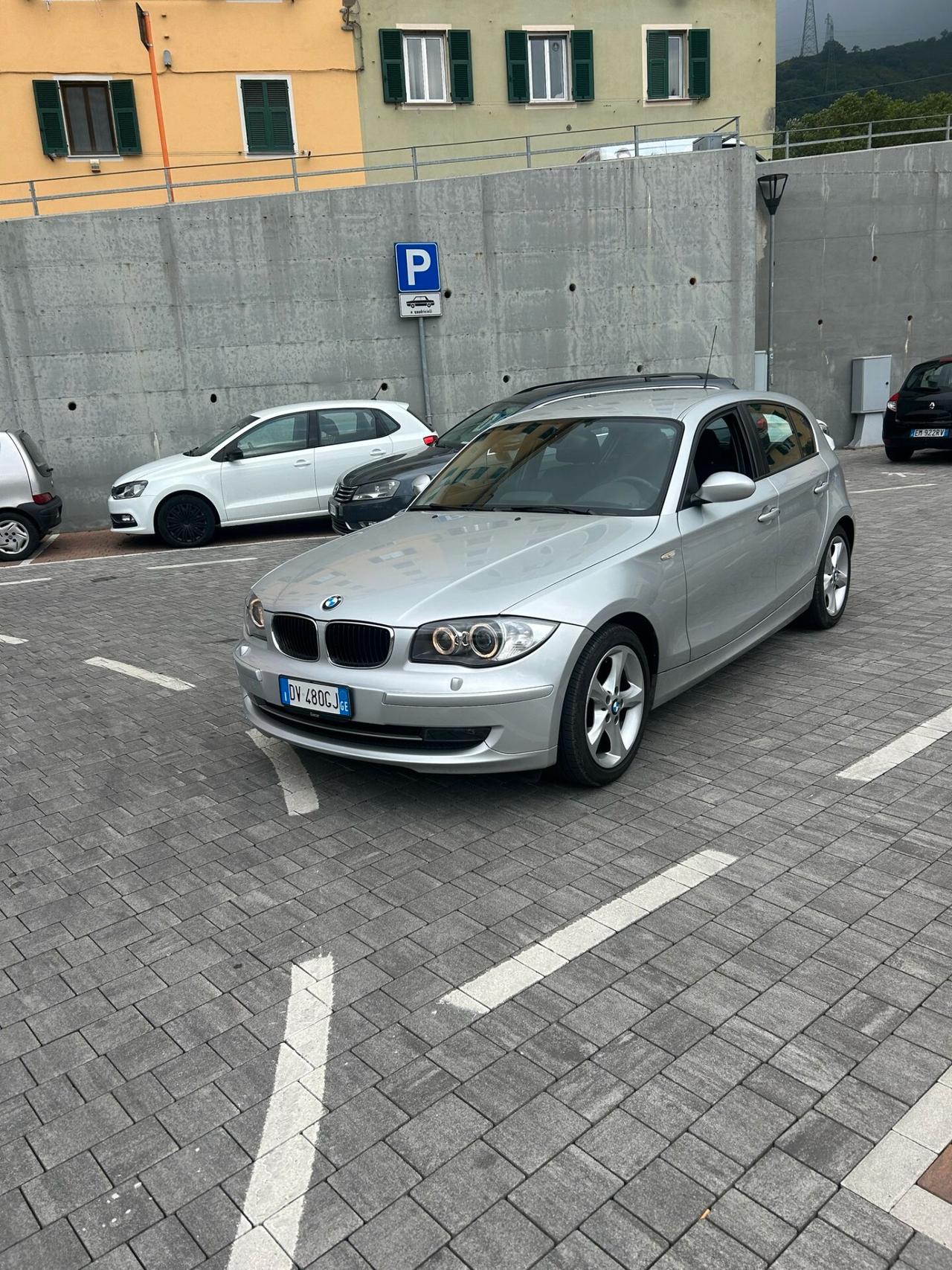Bmw 118 118i cat 5 porte Futura