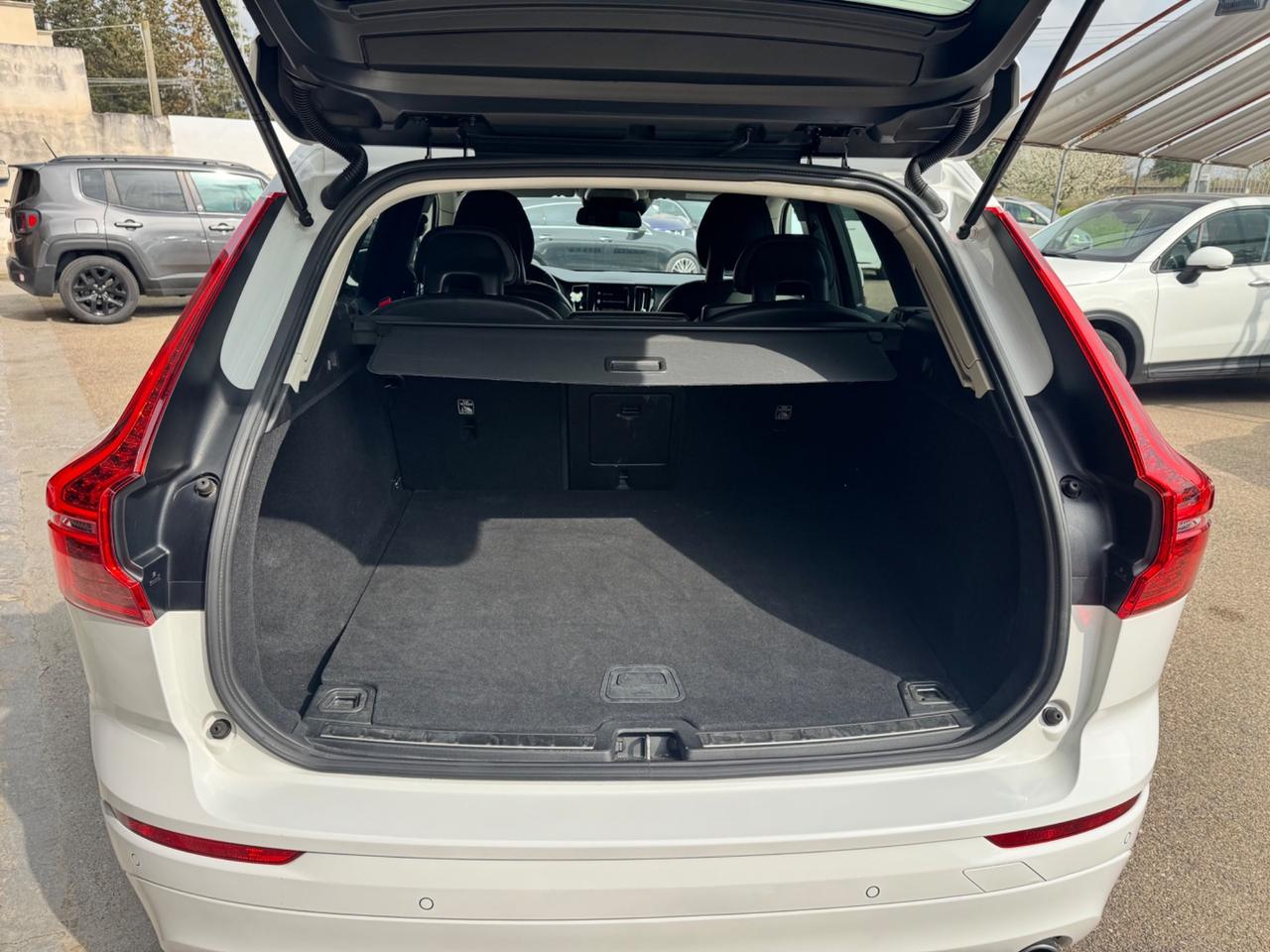 Volvo XC 60 XC60 D4 Geartronic Kinetic Motore 0km