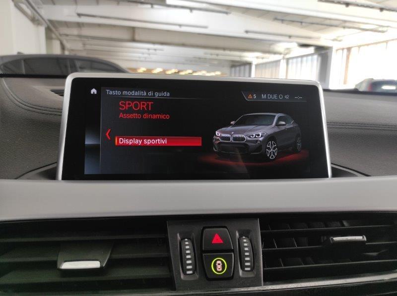 BMW X2 (F39) - X2 sDrive18i Business-X