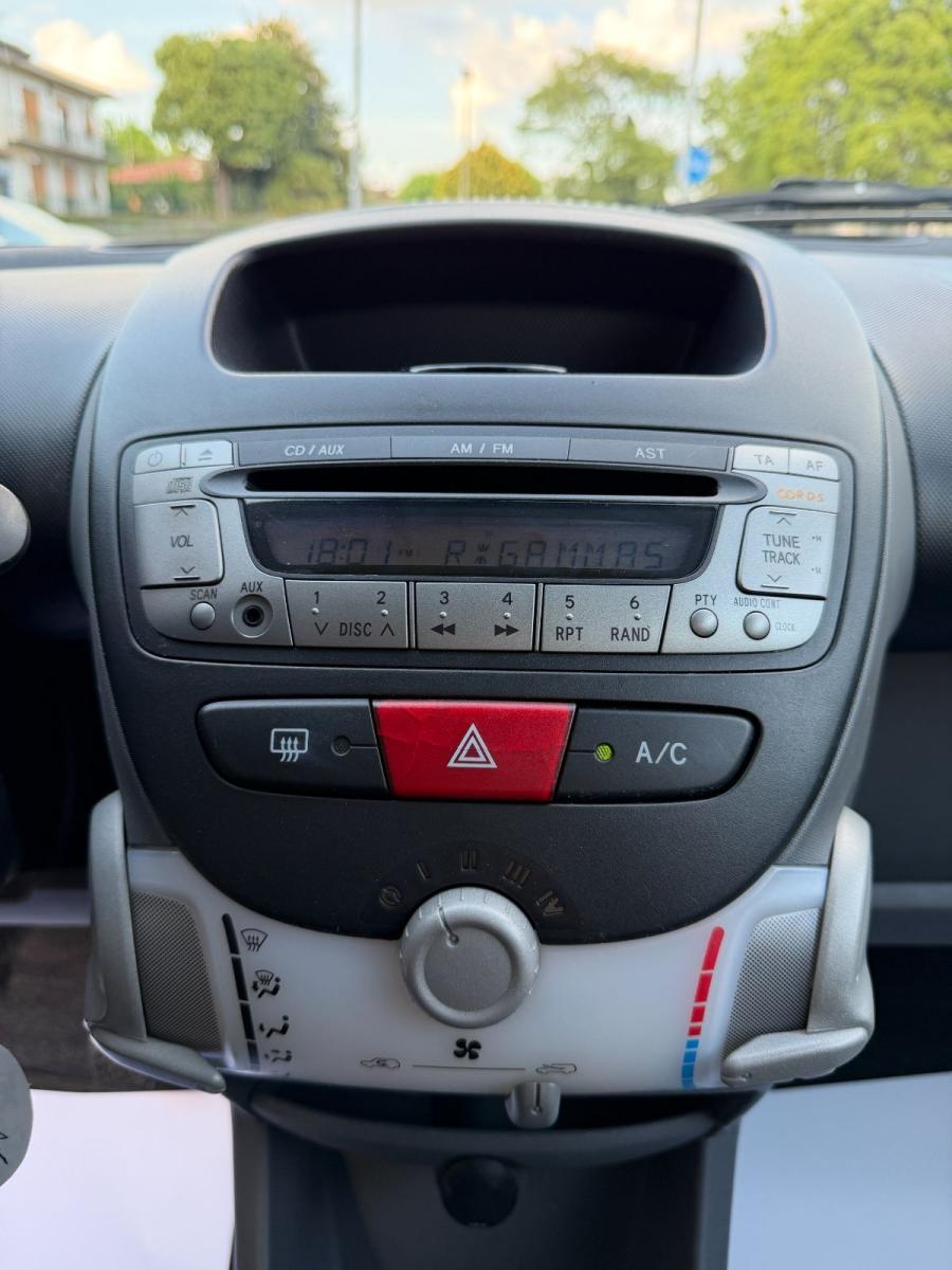 TOYOTA - Aygo - 12V VVT-i 5 porte Blue AUTOMATICA