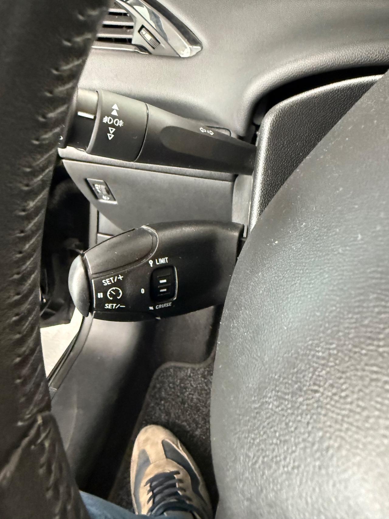 Peugeot 208 PureTech 82 5 porte Active