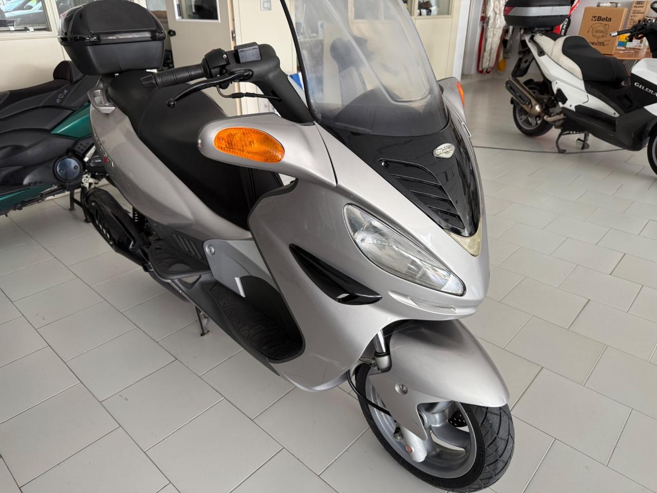 Malaguti Madison 150 Bauletto