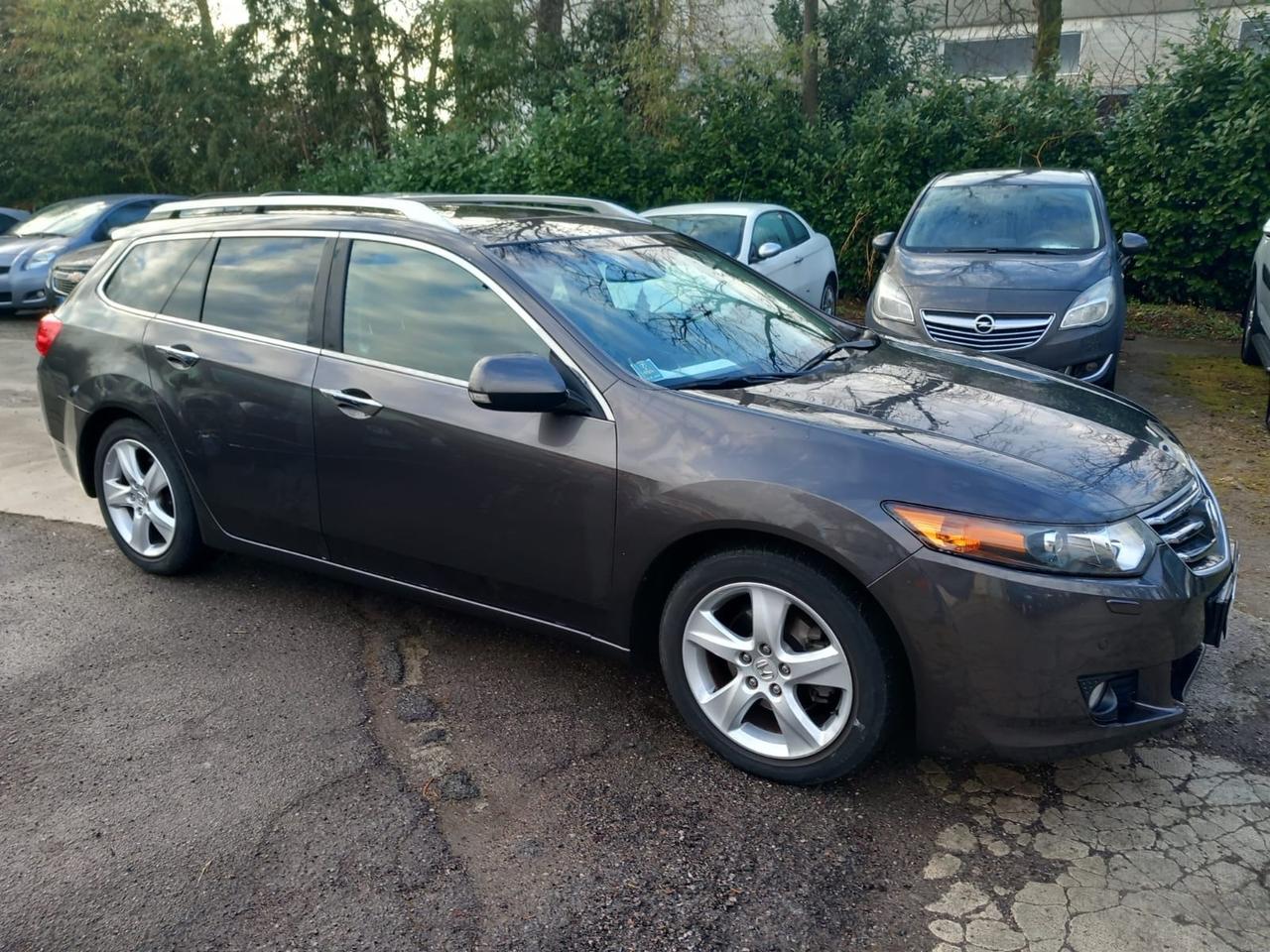 Honda Accord 2.2 i-DTEC Tourer Executive DPF