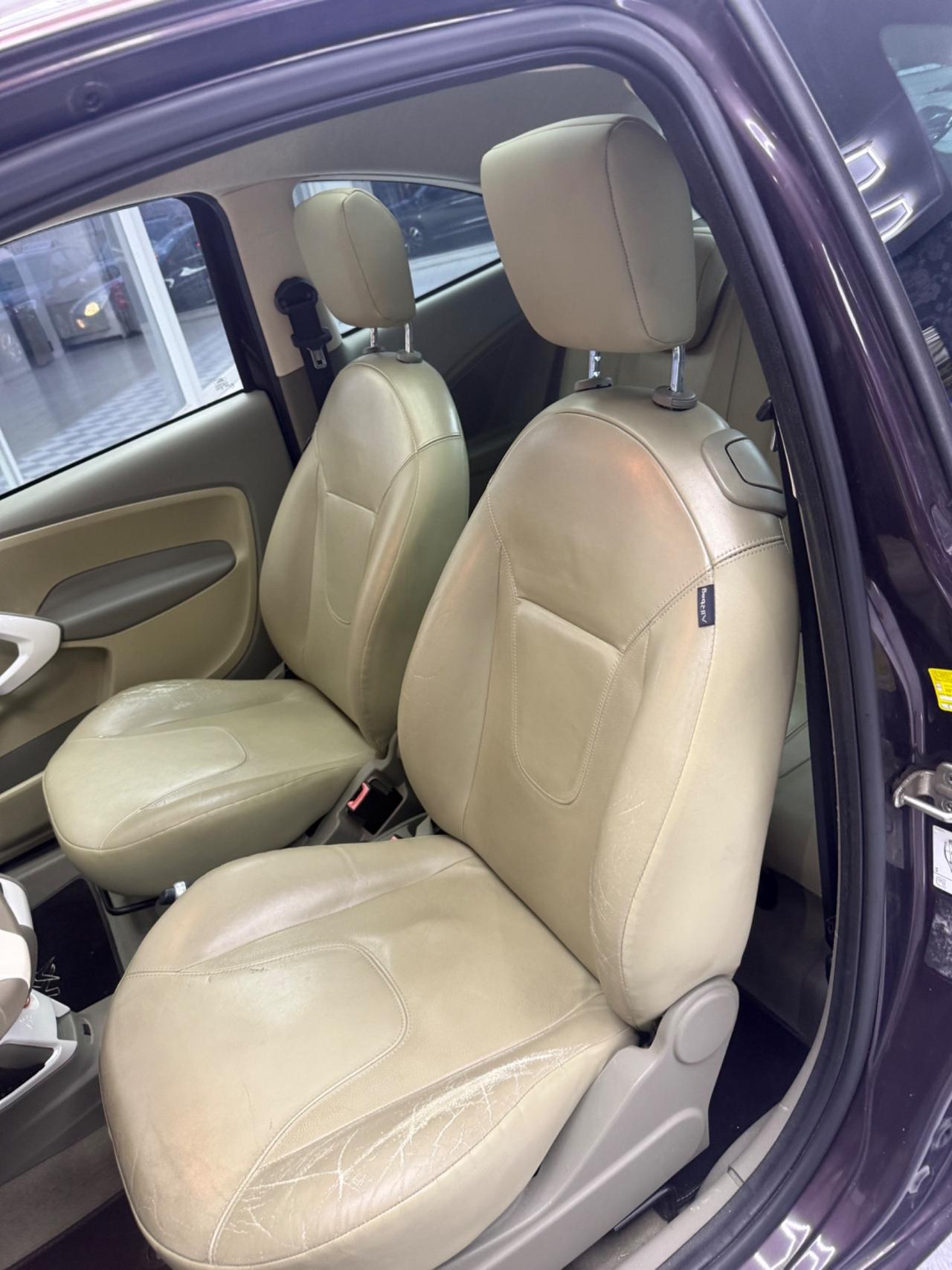 Ford Ka Ka+ 1.2 8V 69CV Titanium Business