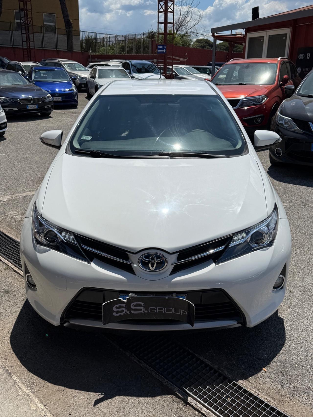 Auris 1.8 Hybrid Lounge-unipro-rate-