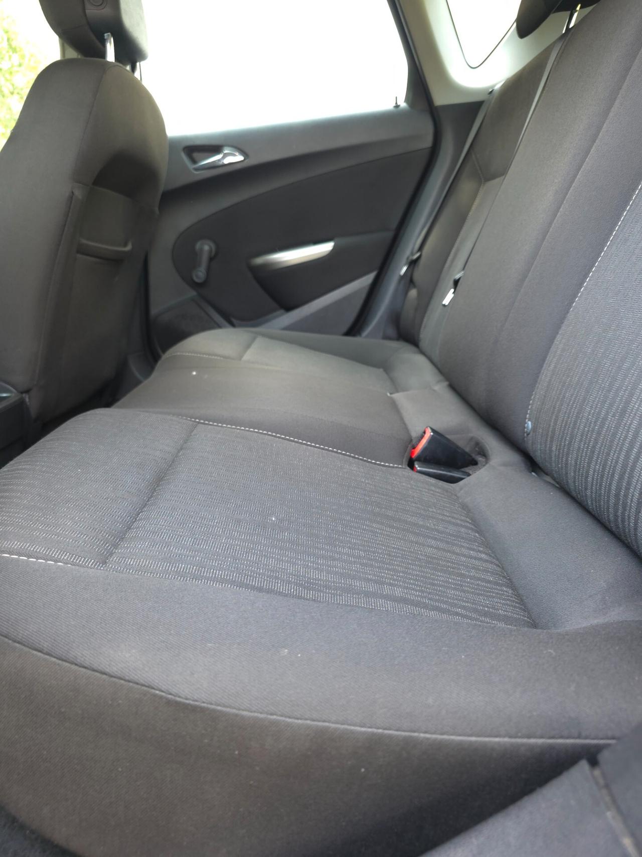 Opel Astra 1.4 16V GPL-TECH 5 porte Enjoy