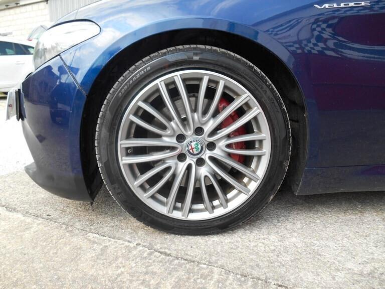 Alfa Romeo Giulia 2.2 Turbodiesel 210 CV AT8 AWD Q4 Veloce