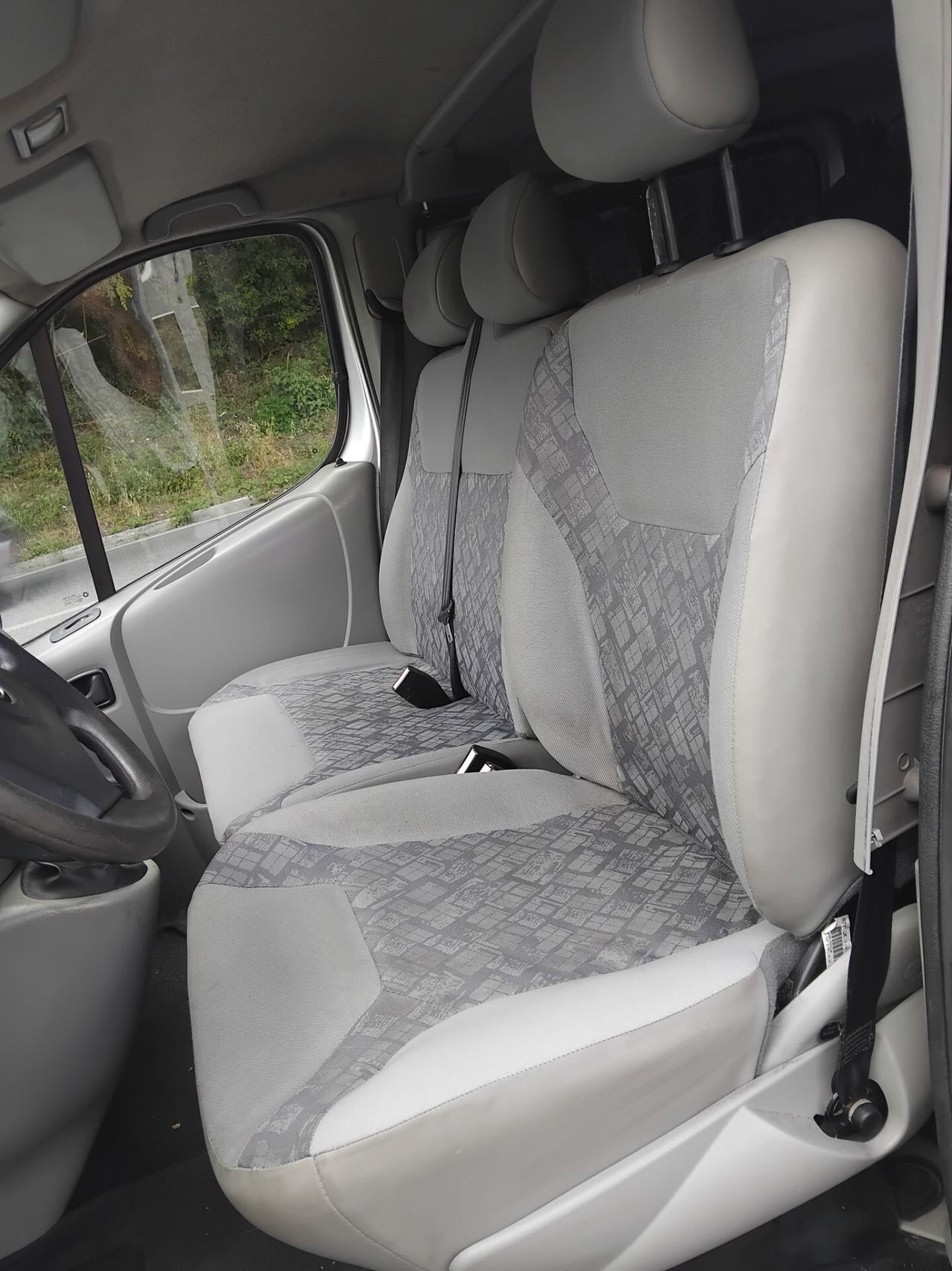 Opel Vivaro 27 1.9 CDTI/100CV PC-TN Combi