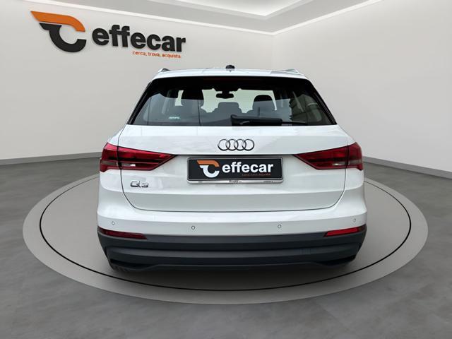 AUDI Q3 35 TDI S tronic Business