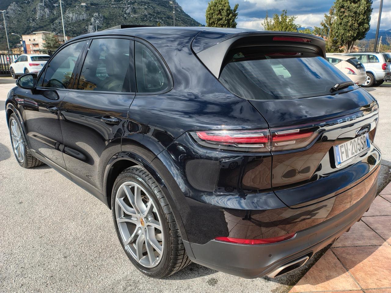 Porsche Cayenne 3.0 V6 "UNIPROPRIETARIO"